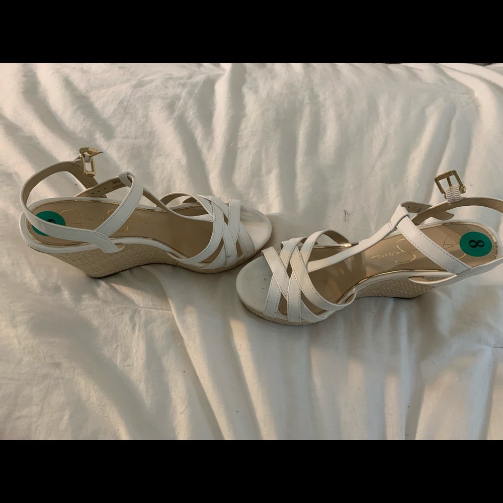 White wedges ! They are too small for me.